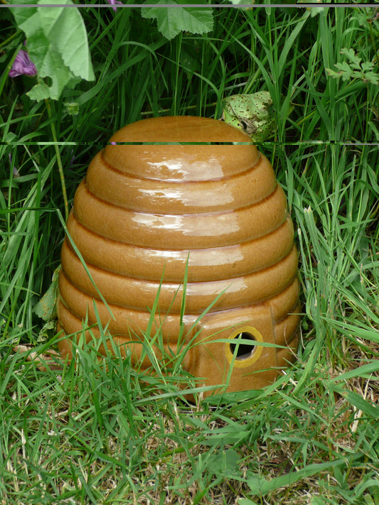 Ceramic Bumblebee and Mammal Nester - Slight Seconds