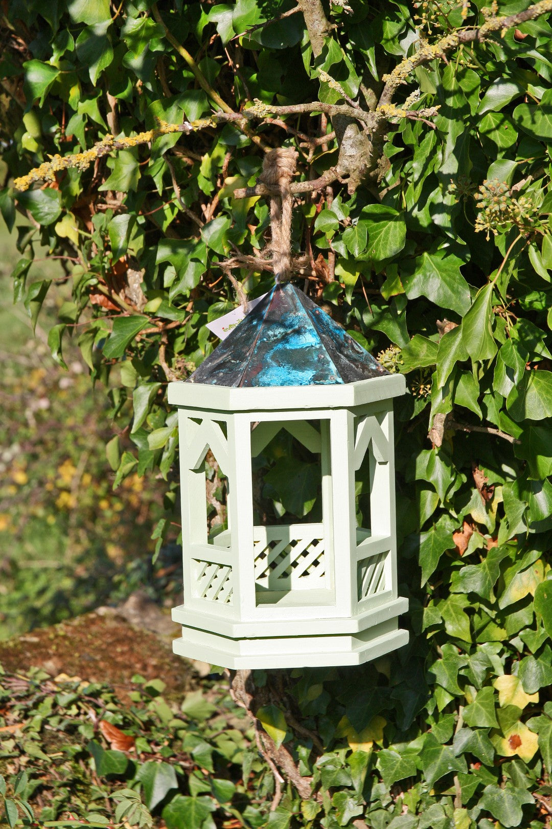 Hanging Gothic Bird Table Green