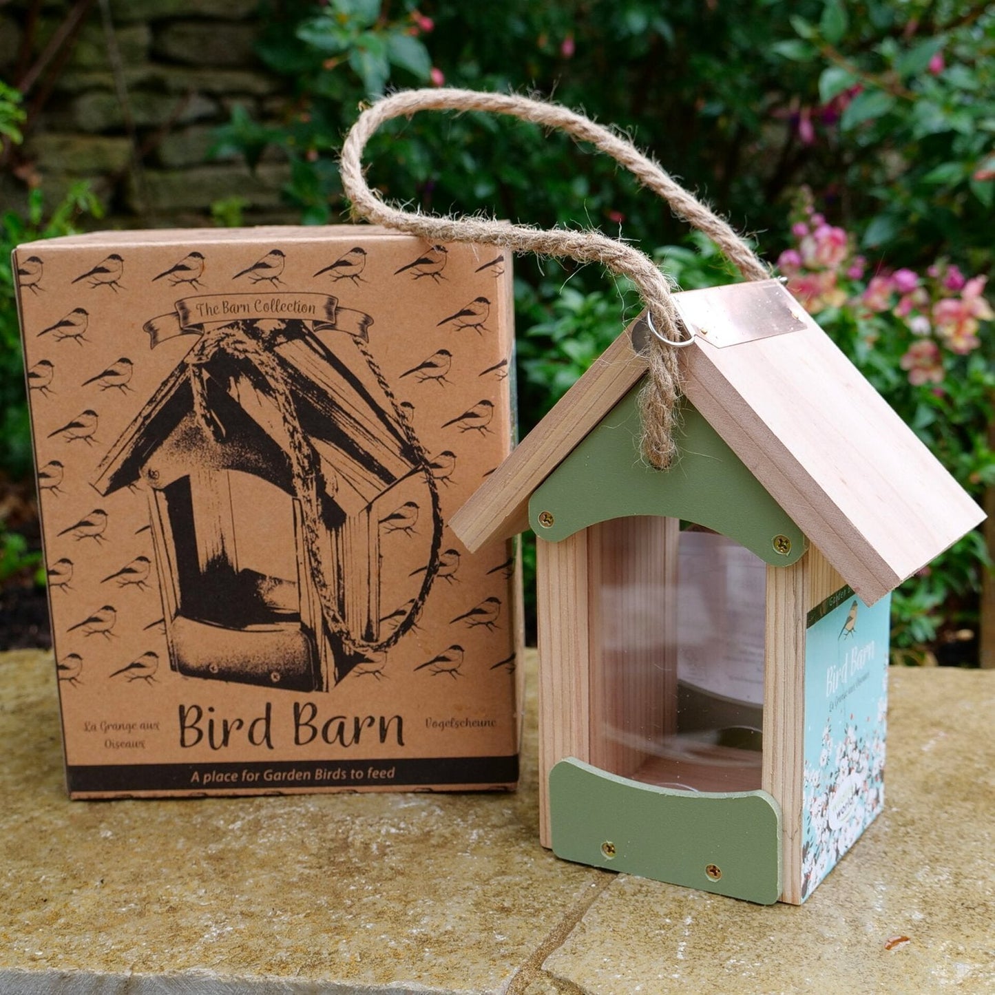 Bird Barn with box